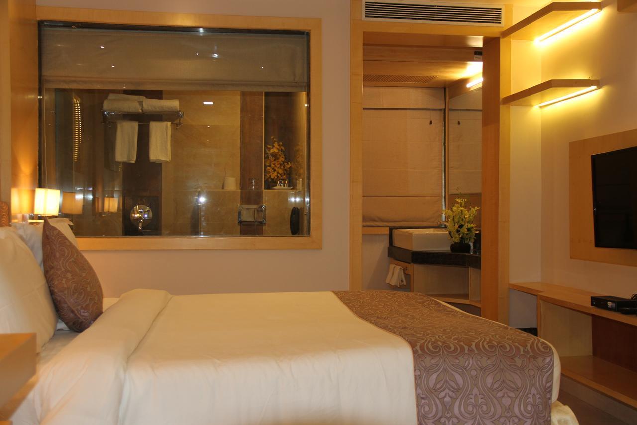 Golden Gate Hotel Indore Luaran gambar