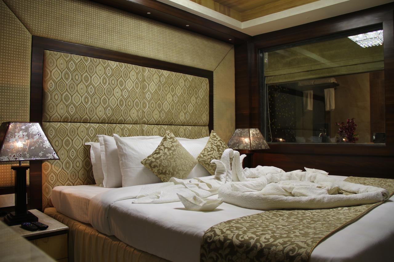 Golden Gate Hotel Indore Luaran gambar