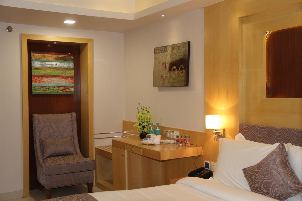 Golden Gate Hotel Indore Luaran gambar