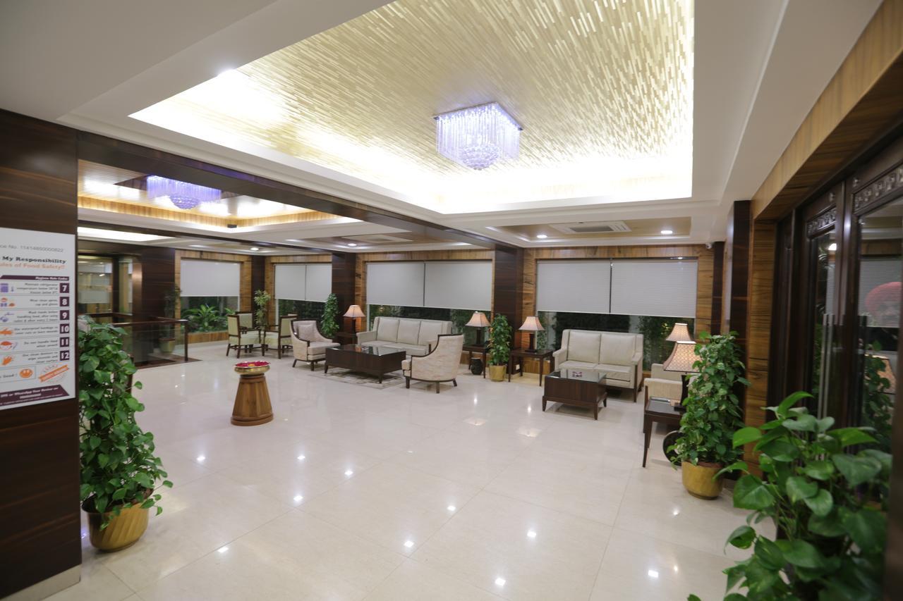 Golden Gate Hotel Indore Luaran gambar